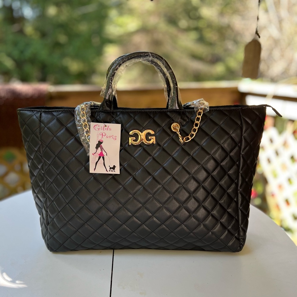 Gilda Paris Bag Weekender Quilted Travel Bag Black Gold Colored Hardware NWT